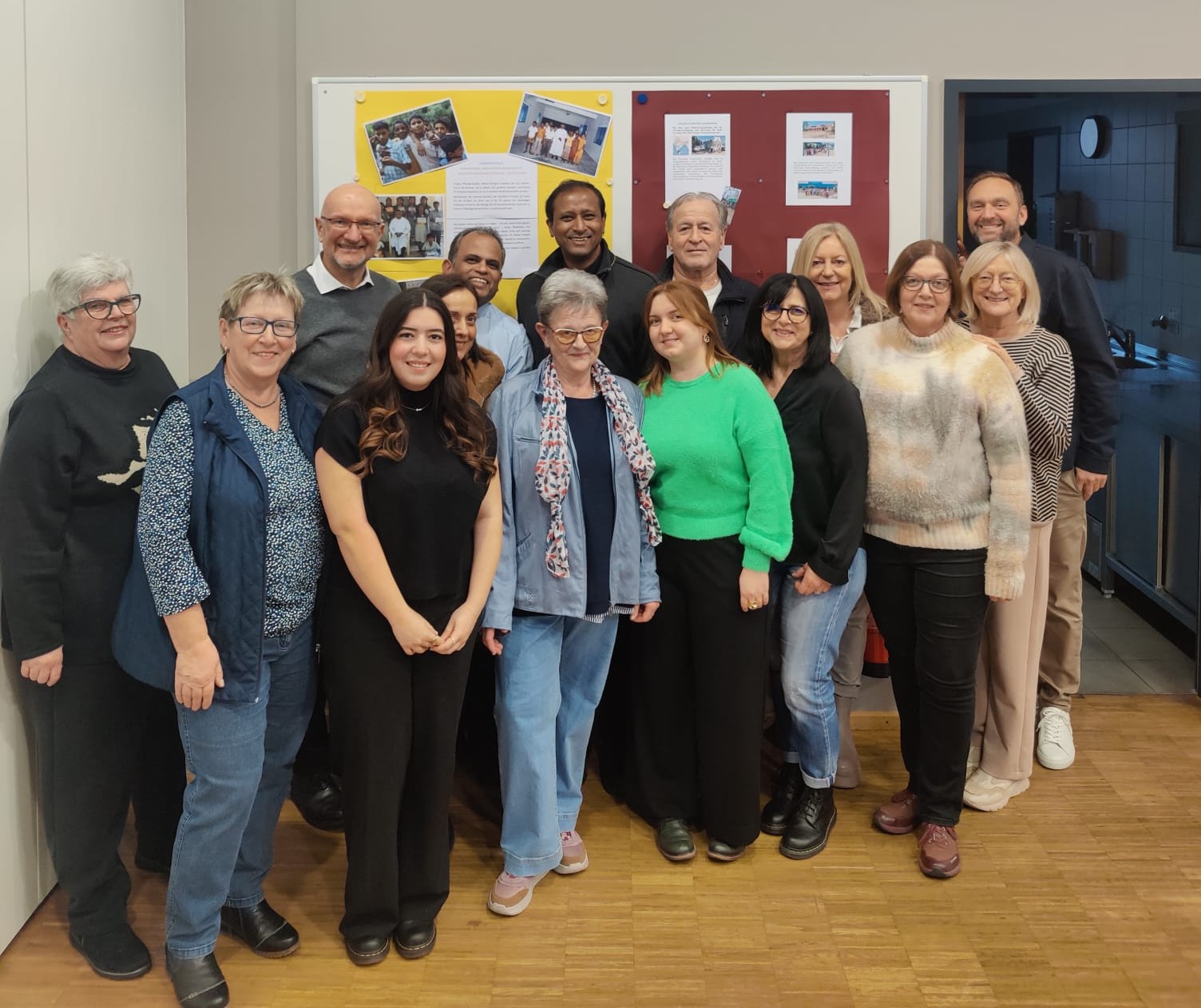 Grosse Gruppe Pfarrbrief